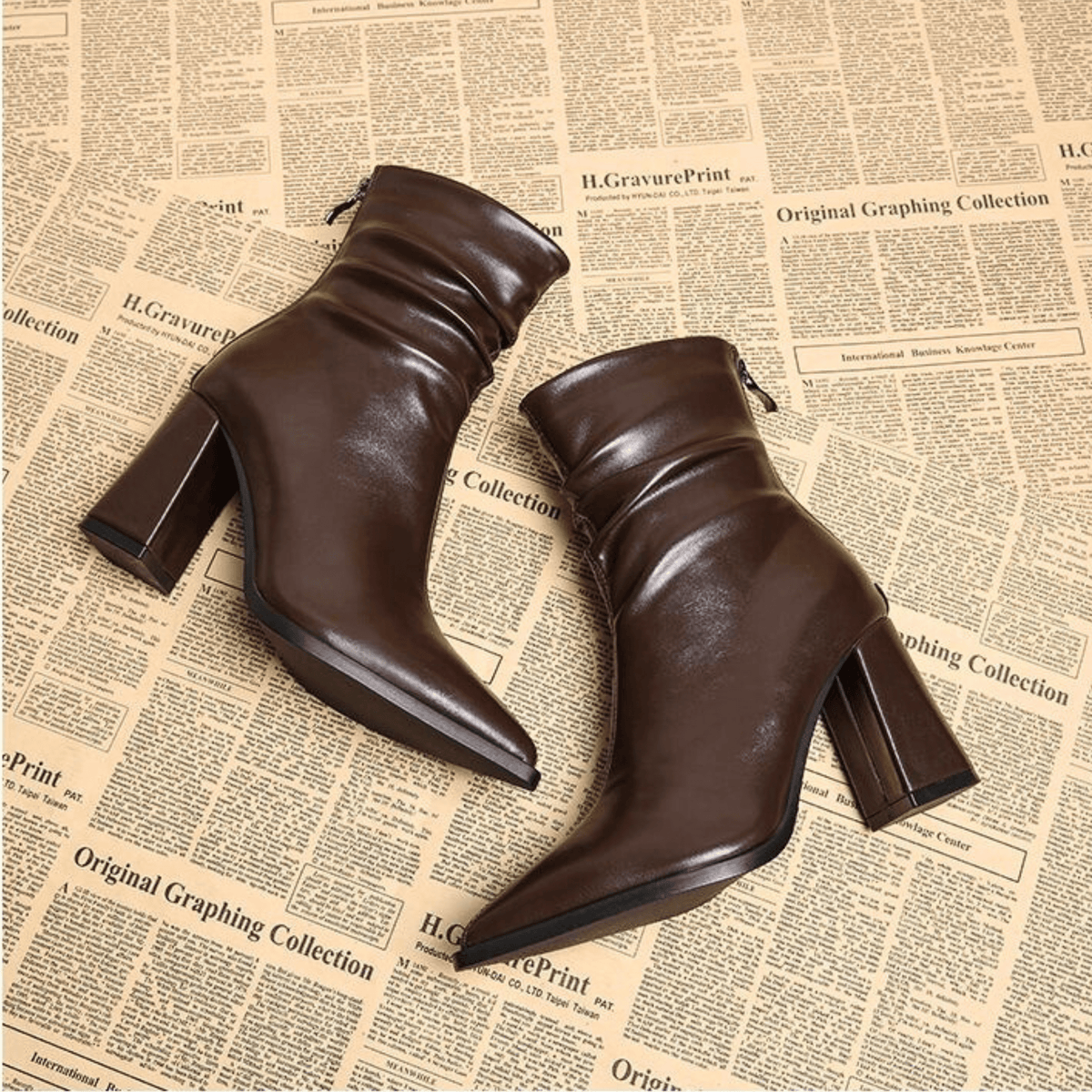 Nicla | Botines de punta esculpida con detalle fruncido