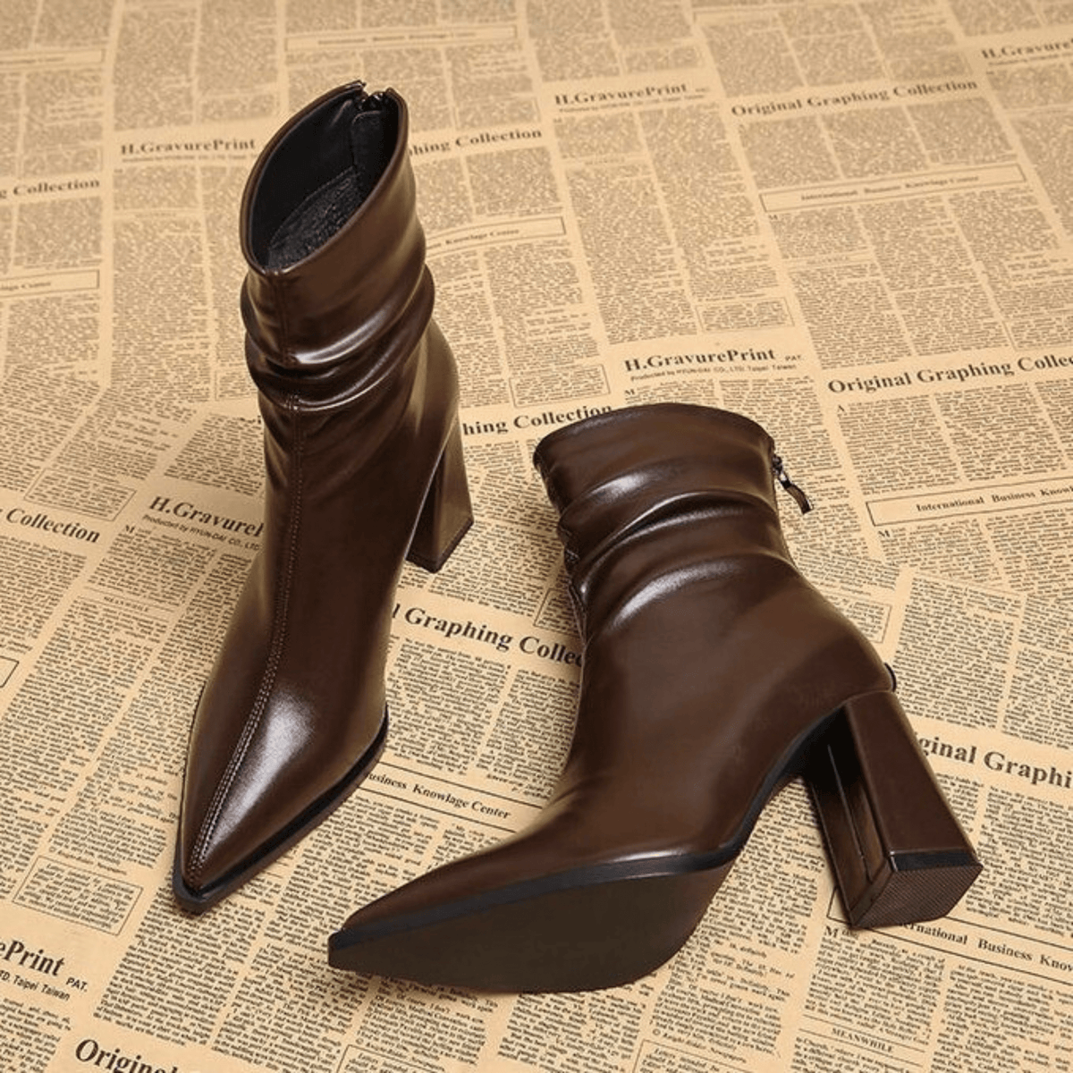 Nicla | Botines de punta esculpida con detalle fruncido